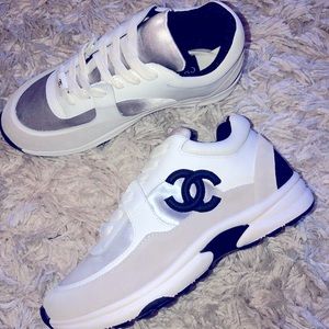 Chanel sneakers size 39 never work NEW